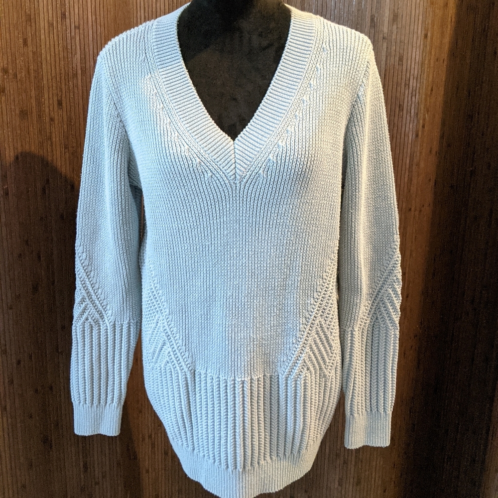 Athleta Teton Chunky Knit V Neck Sweater, Grey Small